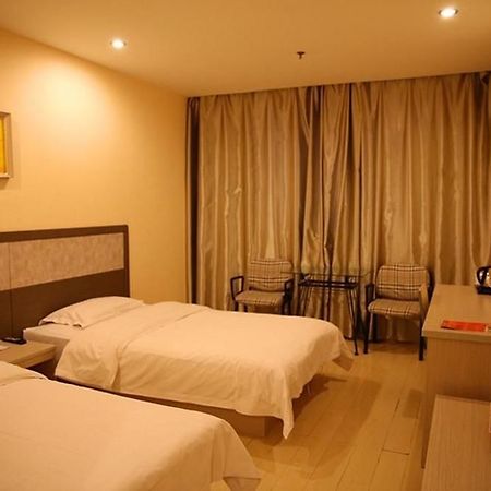 Huiquan Hotel เยียนไถ ภายนอก รูปภาพ